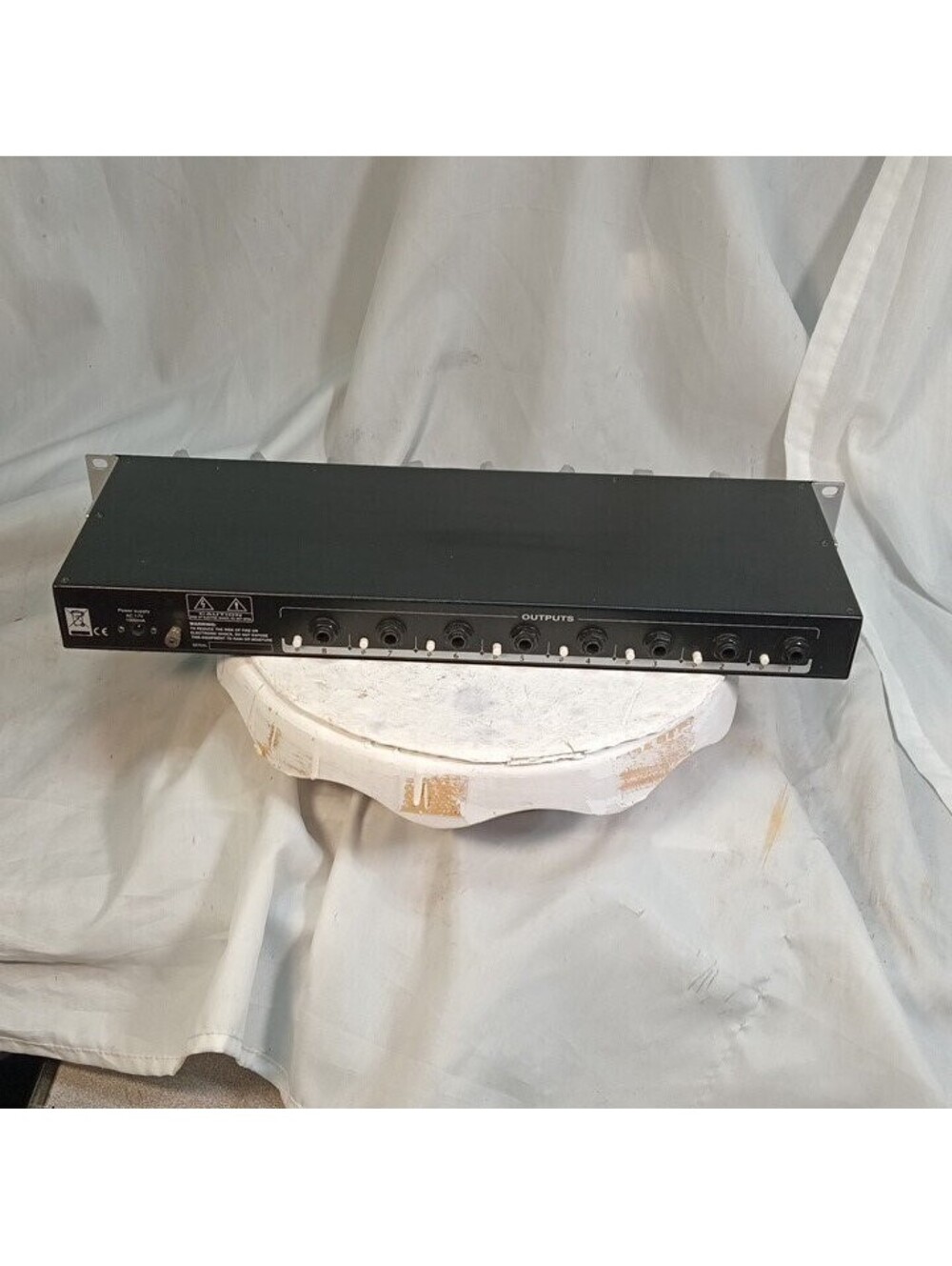 SM Pro Audio PR8E 8-Channel Mic Preamp Rack Phantom Power - Picture 6 of 7